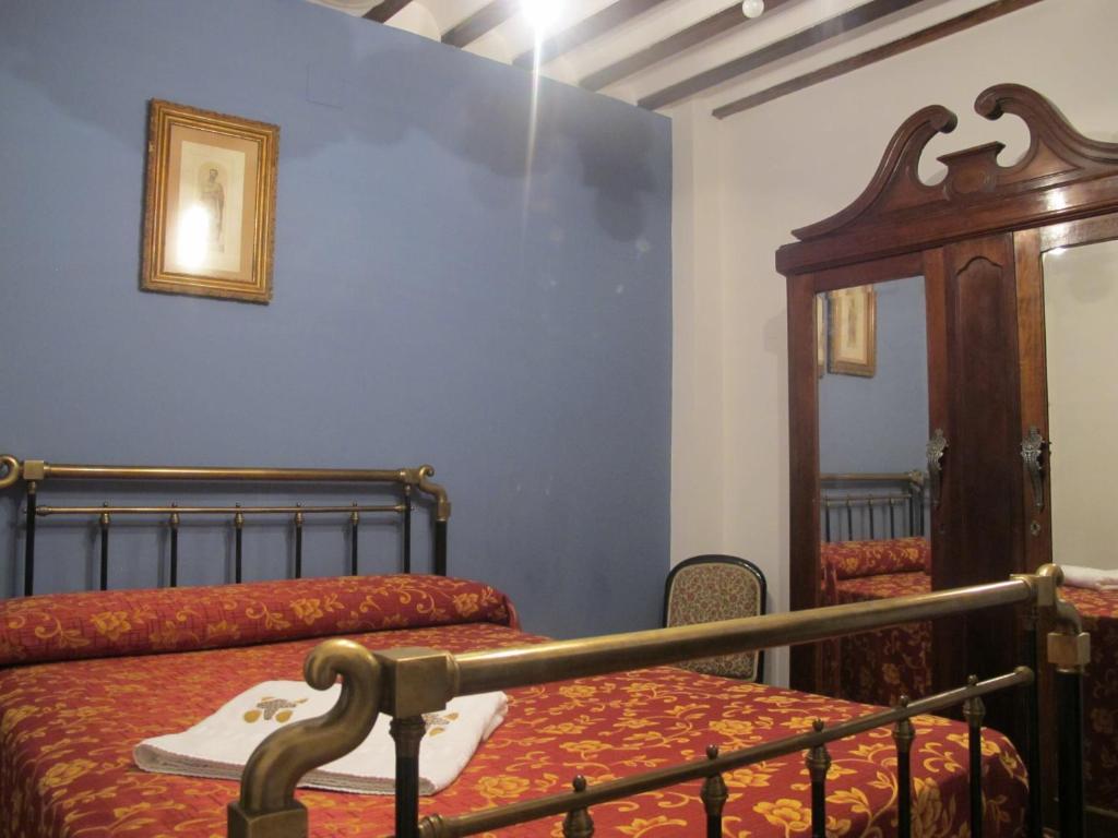 Casa Rural Cuatro De Oros Santa Cruz de la Zarza Room photo