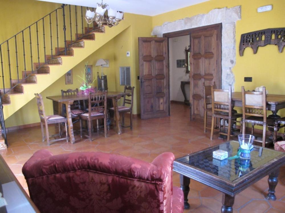 Casa Rural Cuatro De Oros Santa Cruz de la Zarza Exterior photo